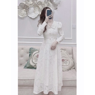 Đầm ren hoa cổ V màu be
