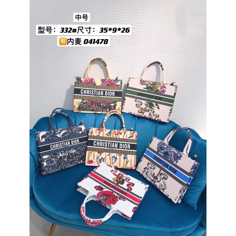 Túi xách CHRISTIAN D.I.O.R hoạ tiết thiên nhiên