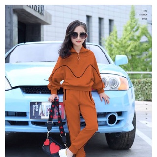 Bộ thể thao bé gái