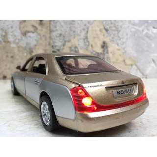 Mô hình xe MayBach 62S 1:32