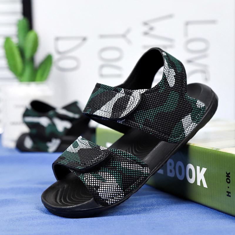 Giày sandal năng động cho em bé