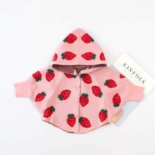 Áo khoác dơi hình dâu