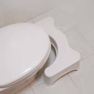 Ghế để chân đi vệ sinh Hello Kitty