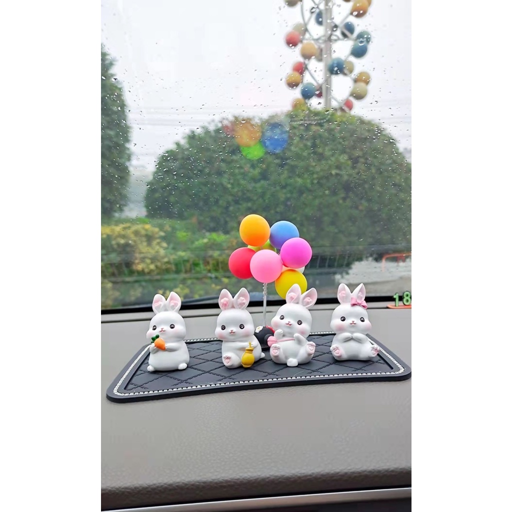 Phụ Kiện Trang Trí Ô Tô, Xe Hơi, Bàn Làm Việc, Bàn Học, Phòng Khách 4 Chú Thỏ Dễ Thương -Trang Trí Taplo Ô Tô