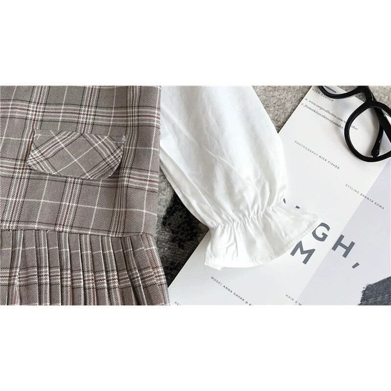 Váy đầm kẻ caro cho bé gái