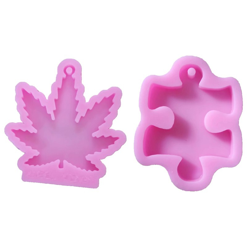 be❀  Puzzle Maple Leaf Keychain Silicone Mould Plaster Soap Mold with Hole DIY Chocolate Fondant Cake Decoration Baking Tool