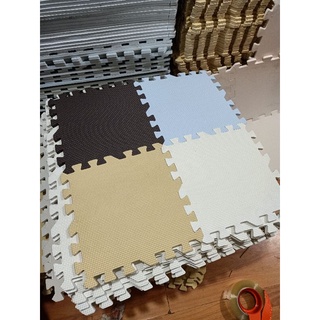 Thảm xốp trải sàn 30x30 ko mùi có lỗi - giao màu ngẫu nhiên