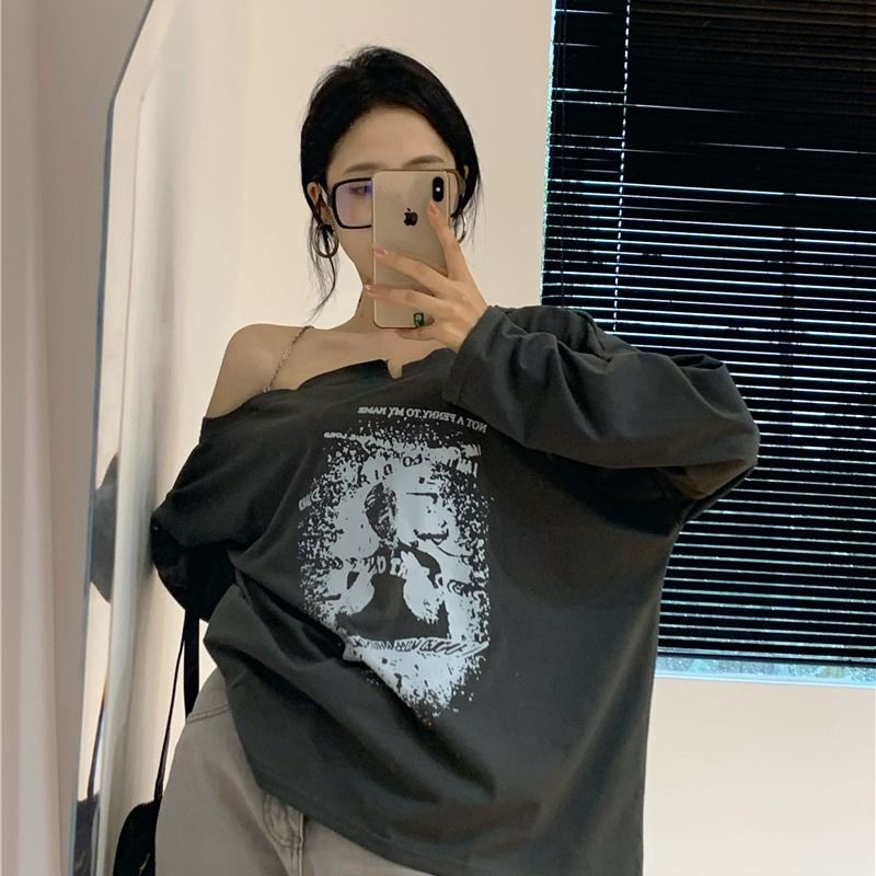 COZOKC Áo thun COZOKC tay dài thiết kế hở một bên vai phối dây xích phong cách graffiti thời trang dành cho nữ