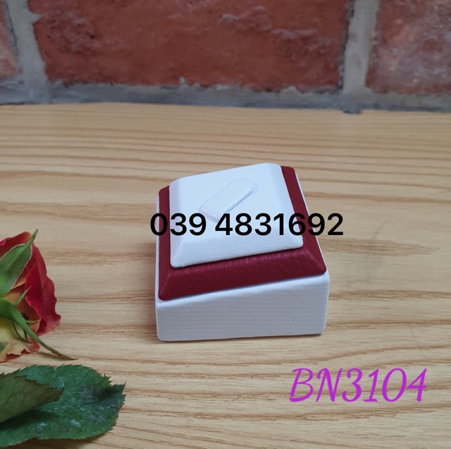Tháp vuông da 1 móc trưng bày nhẫn đơn