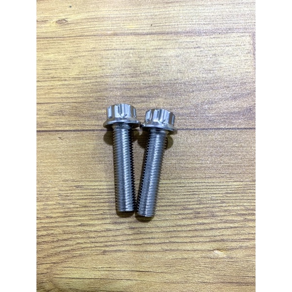 Ốc 10li40 gắn chân phuộc xe sirius jupiter taurus gắp xe tay ga