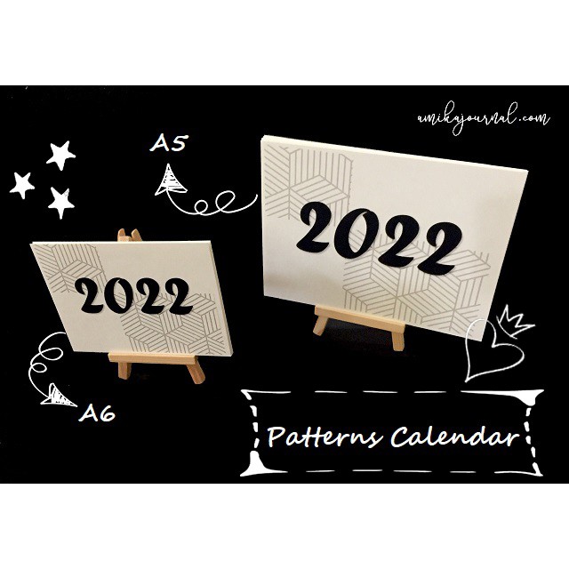 Lịch năm 2022 có âm lịch - PATTERNS CALENDAR BY amika - Giá vẽ gỗ mini trang trí bàn học (MIỄN PHÍ in tên riêng, quote)