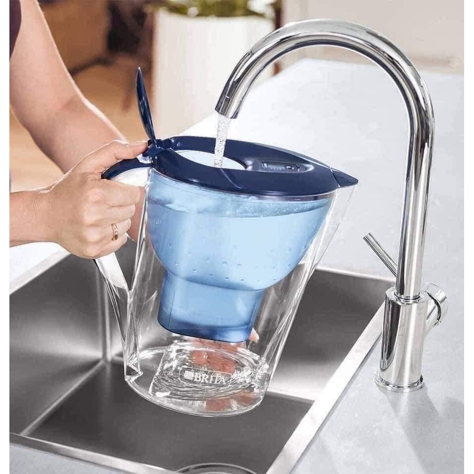 Bình lọc nước Brita 2,4L kèm 6 lõi lọc nắp xanh [nhập Đức chính hãng]