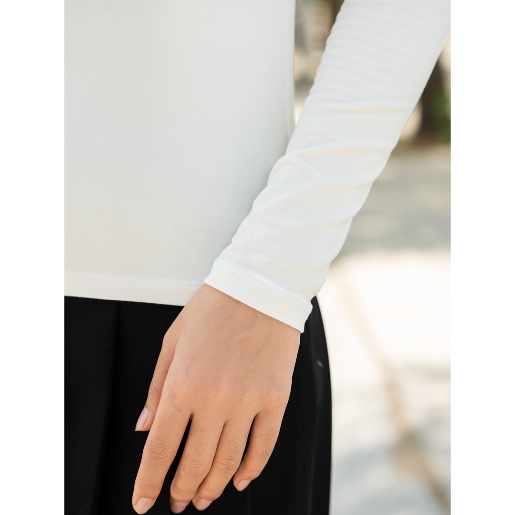 Áo Thu Đông Nữ Cổ 3cm Giữ Nhiệt, Bề Mặt Vải Mịn Đem Lại Cảm Giác Thoải Mái Dễ Chịu ATN5100