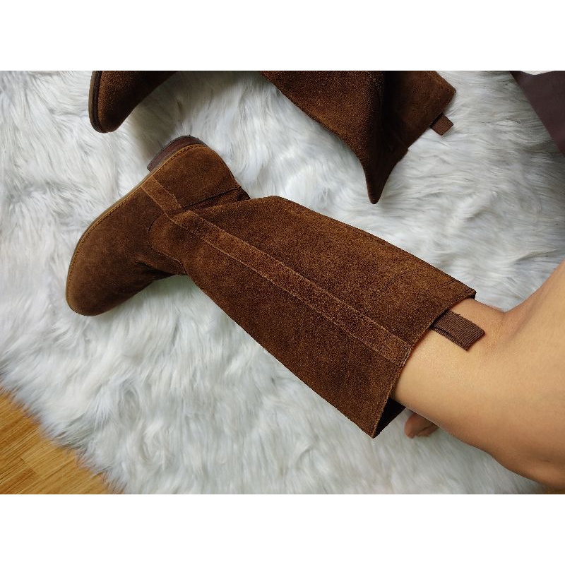 Bốt dài da lộn size 39