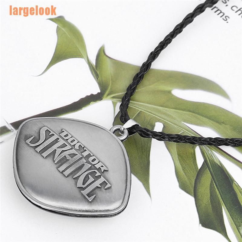 Vòng cổ kiểu mắt Agamotto gắn hạt pha lê hóa trang nhân vật Doctor Strange