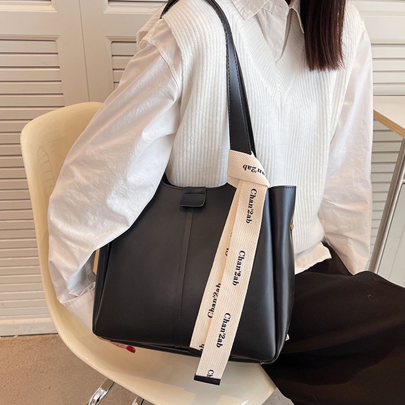 Túi Đeo Vai Sức Chứa Lớn Phong Cách retro Dễ Phối Đồ Thời Trang Cho Nữ