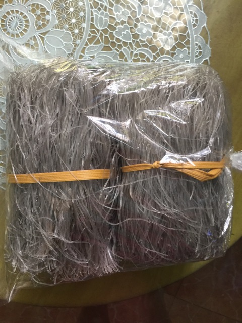 Miến dong không tẩy trắng