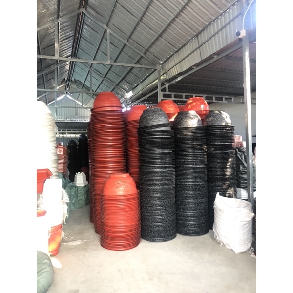 Chậu Nhựa Truyền Thống  T38 Trồng Cây Đá Đen