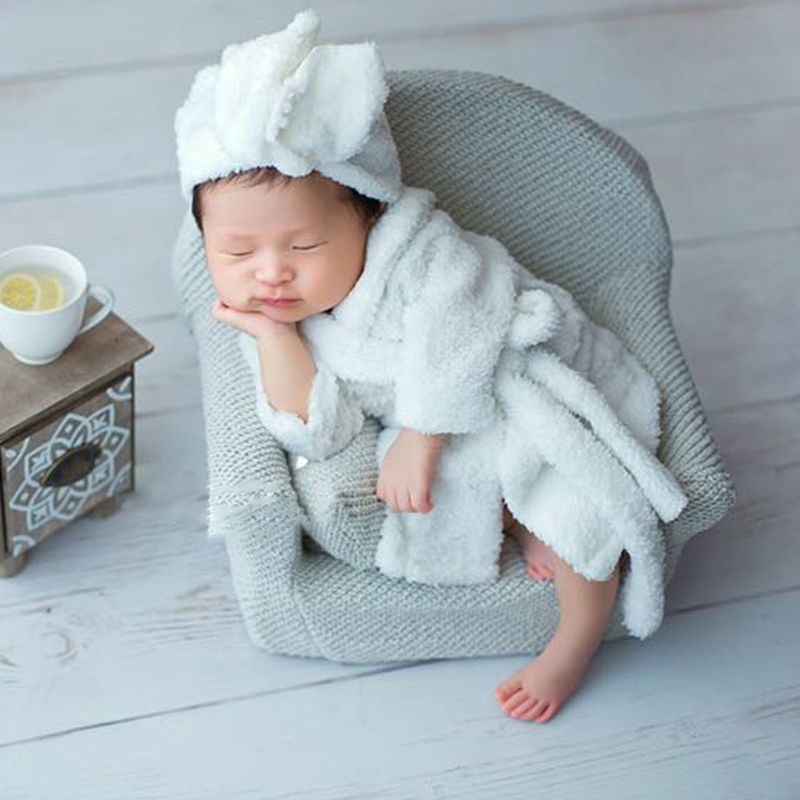 Bộ ghế sofa và 2 gối mini làm đạo cụ chụp ảnh cho bé