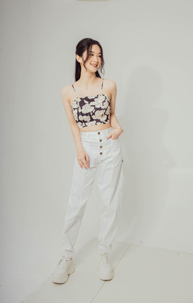 CCHAT Quần jean diễu chỉ dáng bom | BigBuy360 - bigbuy360.vn