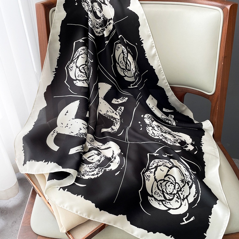 Khăn Choàng Lụa Nhân Tạo In Họa Tiết Sang Trọng 70CM (27.55inch) WJ1026-195