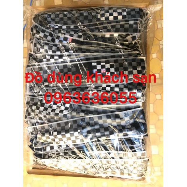 Bàn chải đựng túi caro có kem [100 cái ]