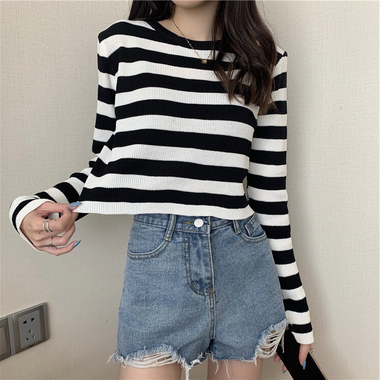 MS270 Áo len tăm nữ kẻ ngang cổ tròn năng động