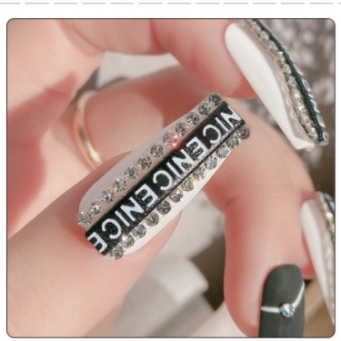 set trang trí móng tay