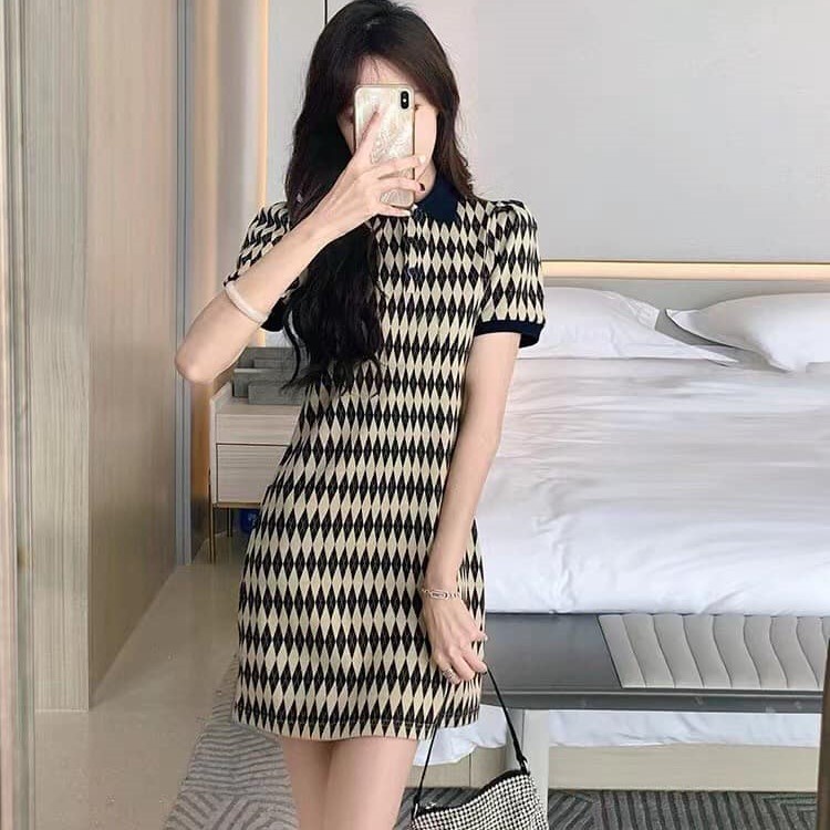 Váy POLO kẻ caro style vintage cực xinh dáng ngắn