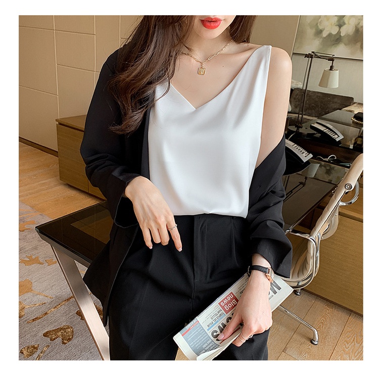 Áo lụa 2 dây nữ cổ Tim, thiết kế cao cấp lụa satin ngoc trai, Áo Lụa Nữ 2 dây bản rộng cổ trễ thiết kế hàng đẹp | BigBuy360 - bigbuy360.vn