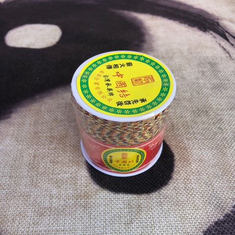 Dây chỉ ngũ sắc bảo bình an, trừ tà trấn sát, có thể dùng để tết vòng tay phong thủy, vòng trừ tà