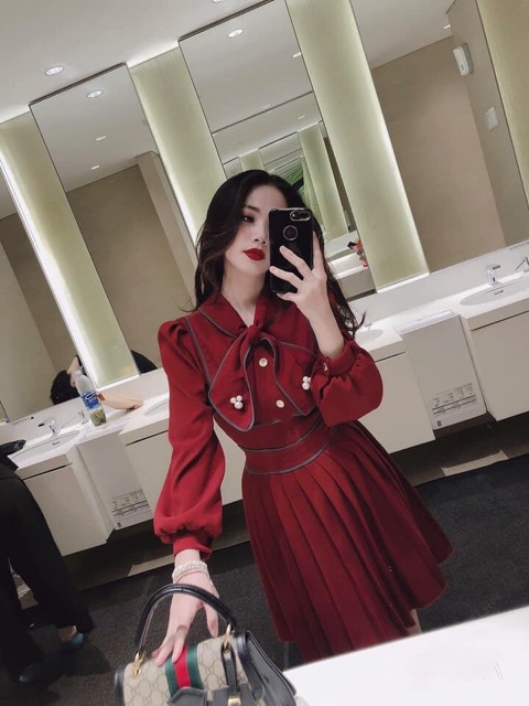 Váy cổ nơ chân xếp lyyy