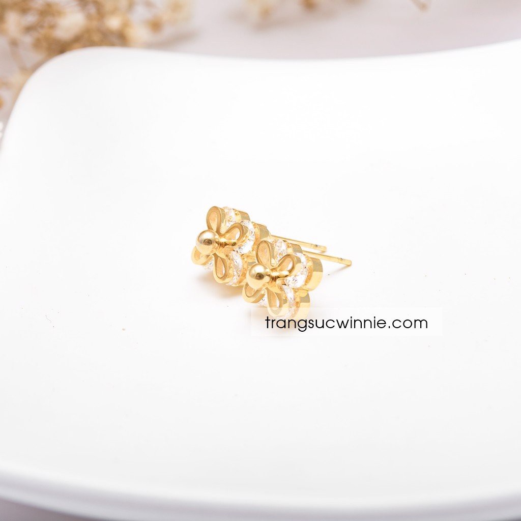 Hoa tai nữ titan hoa đá VG