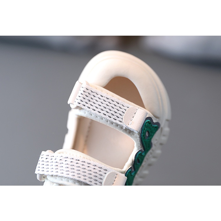 Xăng đan Đế Mềm Chống Trượt Cho Bé Tập Đi