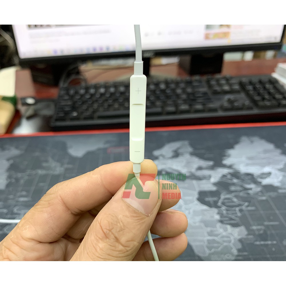 Cáp Chuyển Đổi Cổng Type C Sang 1 Cổng 3.5mm Dài 1M Có Mic Earldom AUX41 (Kèm Phím Điều Chỉnh Âm Lượng )