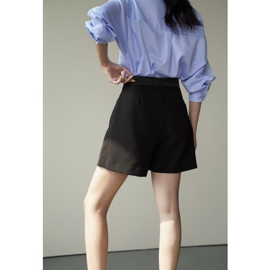 Áo sơ mi kẻ basic