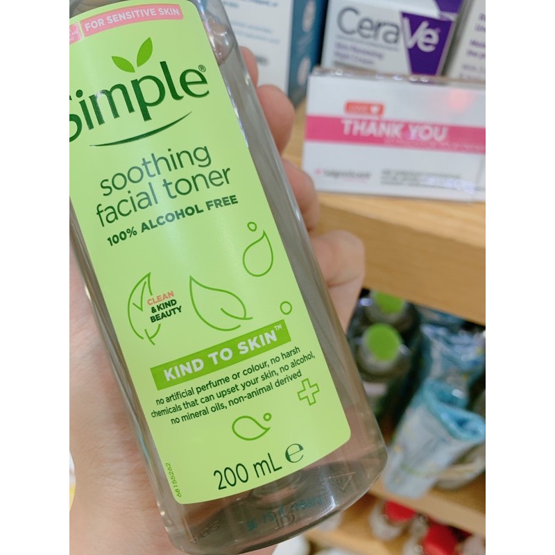 Nước cân bằng Simple Soothing Facial Toner 100% Alcohol Free ( 200mL )