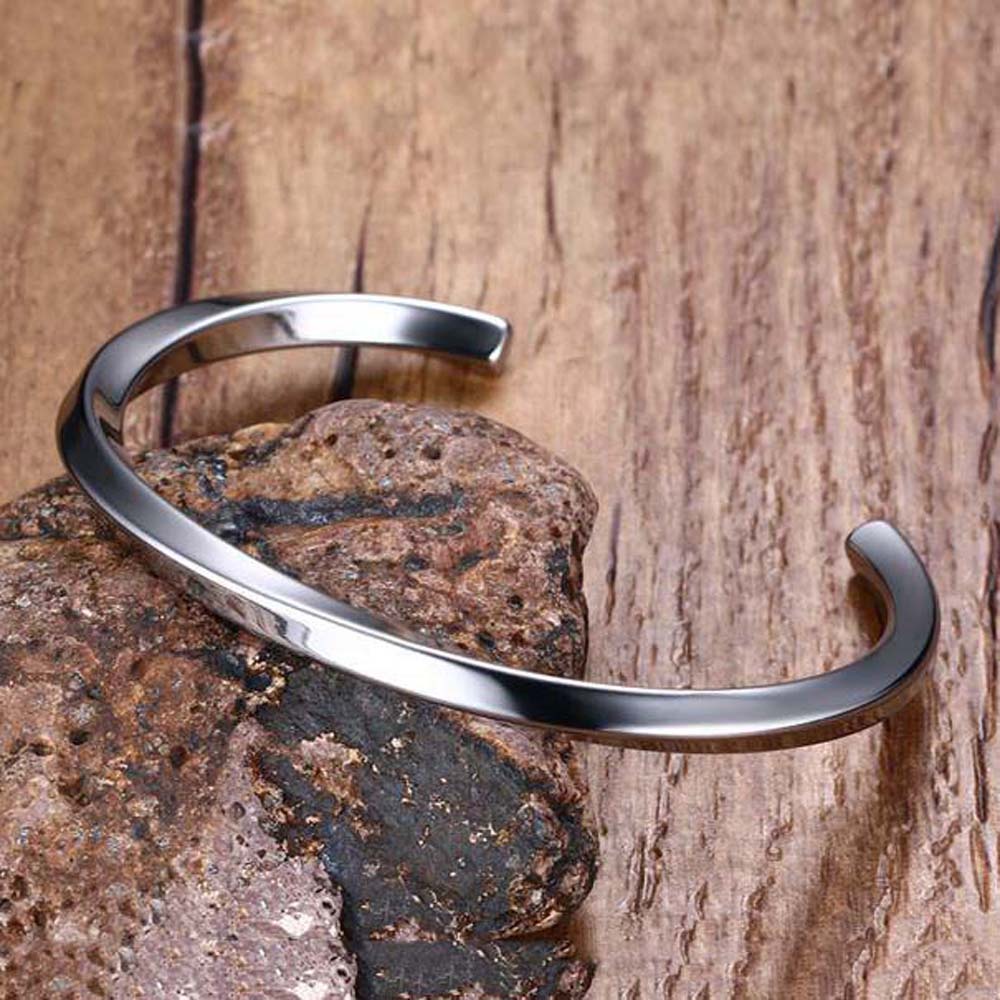 Vòng Tay Hở Bằng Thép Không Gỉ Màu Đen Phong Cách Cổ Điển Thời Trang Cho Nam Và Nữ