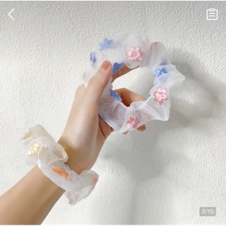 Cột tóc SCRUNCHIES lưới thêu hoa