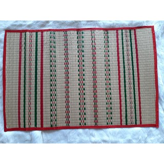 chiếu cói nhỏ cho bé