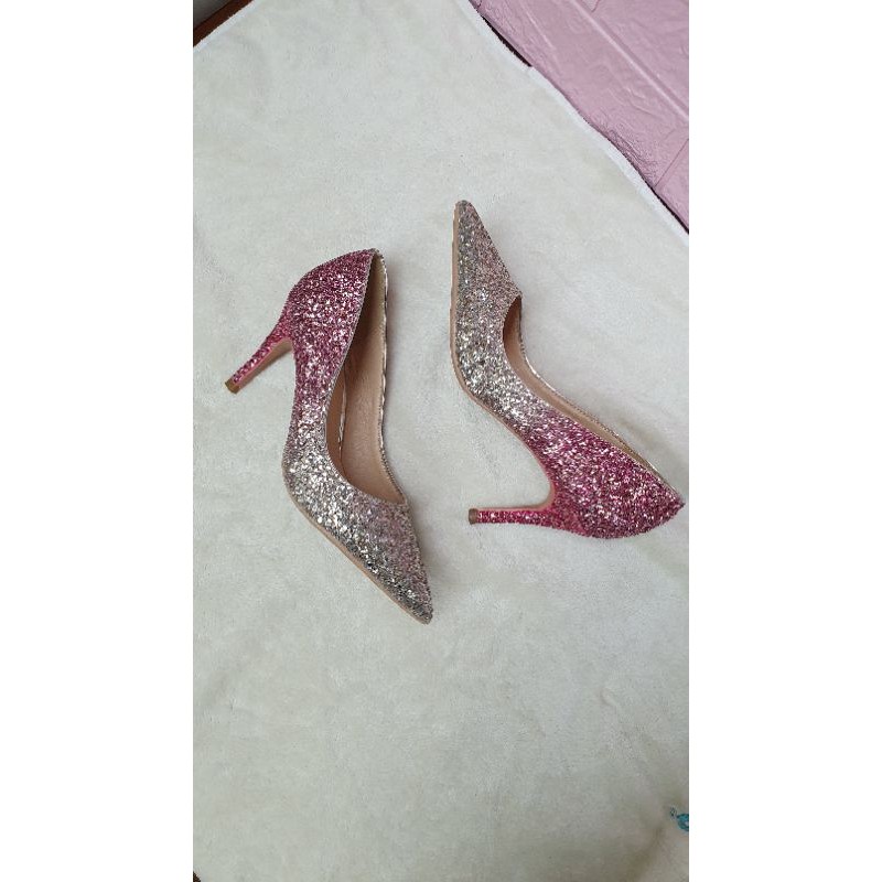 Giầy cao gót kim sa
