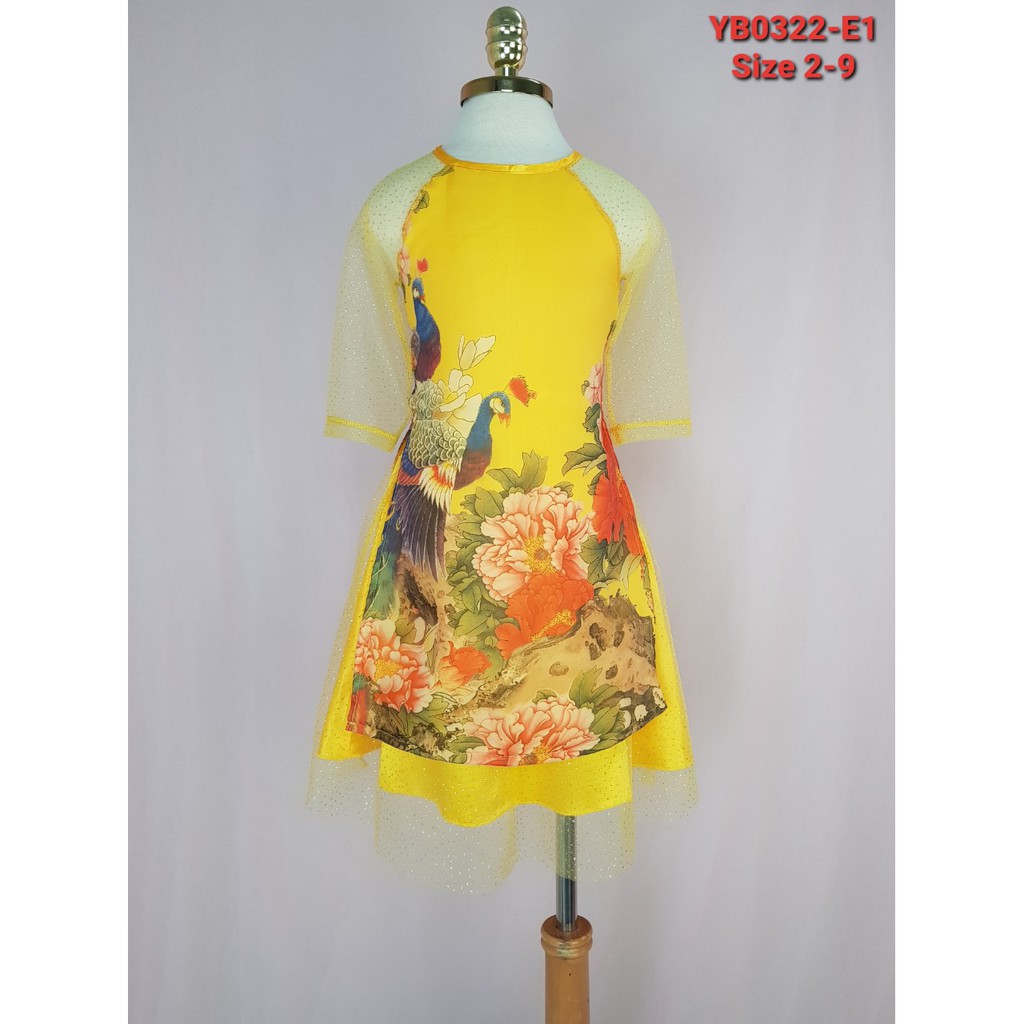 YB0322-E1 - Bộ bé gái áo dài chân váy ren , in hình chim công , màu vàng , size 2t-9t , ri8 .