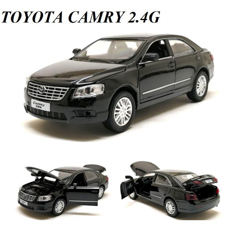 Đồ chơi xe mô hình ô tô Camry 2.4G bằng sắt tỉ lệ 1:32 xe có âm thanh và đèn mở được cửa  hàng Quảng Châu