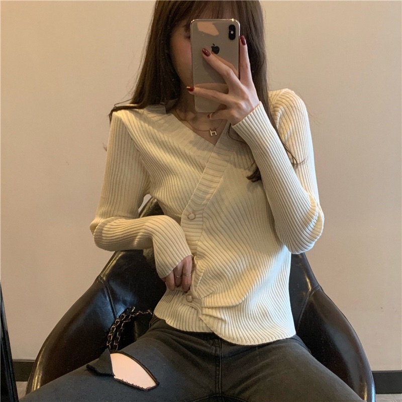 Áo len vạt chéo cổ tim nữ tính | BigBuy360 - bigbuy360.vn