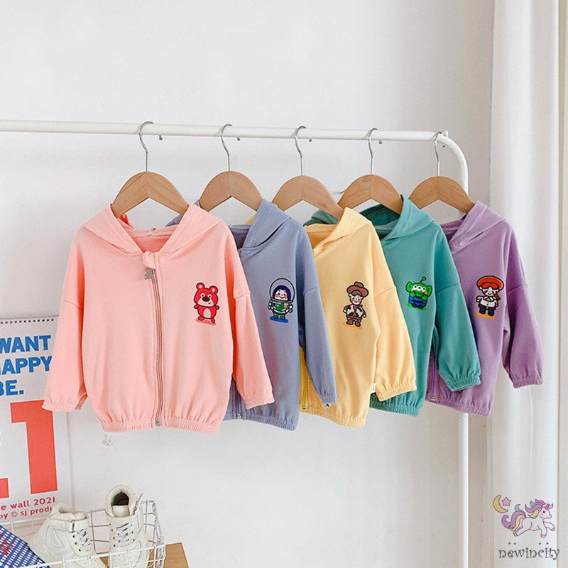Áo khoác có mũ khóa kéo in họa tiết hoạt hình phong cách Hàn Quốc cho bé