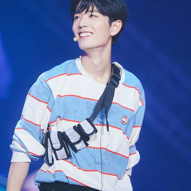 Korean Fashion Horizontal Striped Patterns Women's Long Sleeve T-shirt