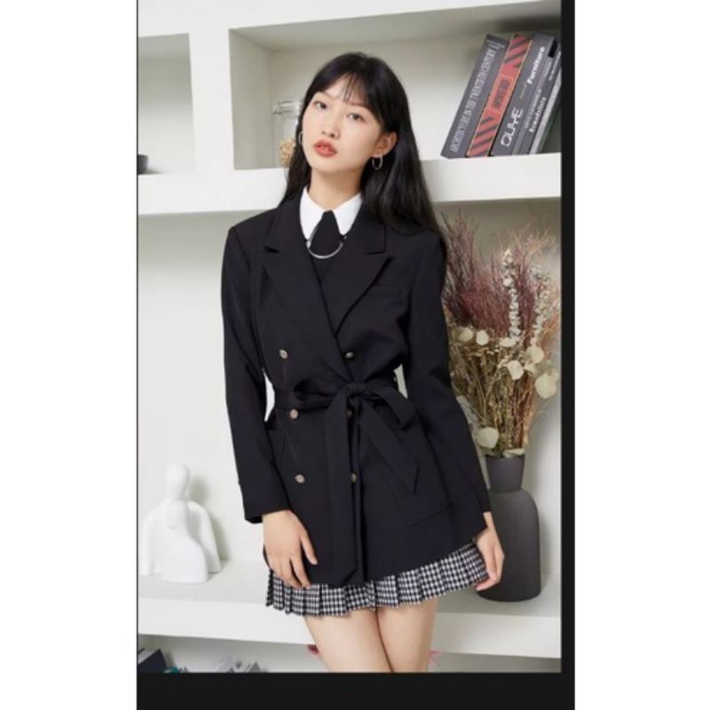 Khoác blazer Vero moda có đai.