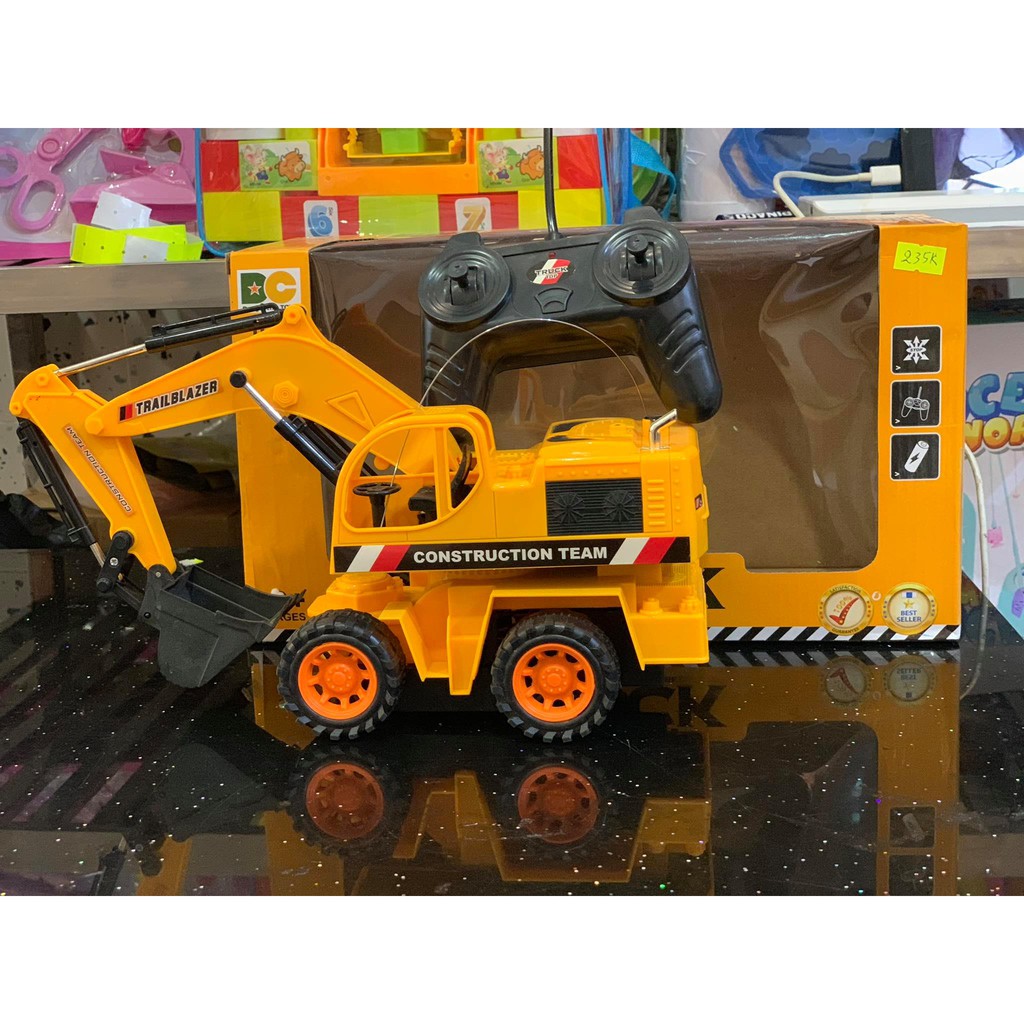 Xe xúc đất điều khiển từ xa cao cấp cho bé