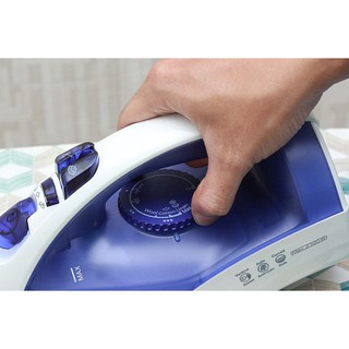 Bàn là Panasonic NI – E510TDRA phun nước (2320W)