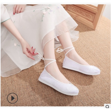 Giày cổ trang Hanfu gấm tuyết sa tanh đế bệt phong cách mùa hè năm 2023